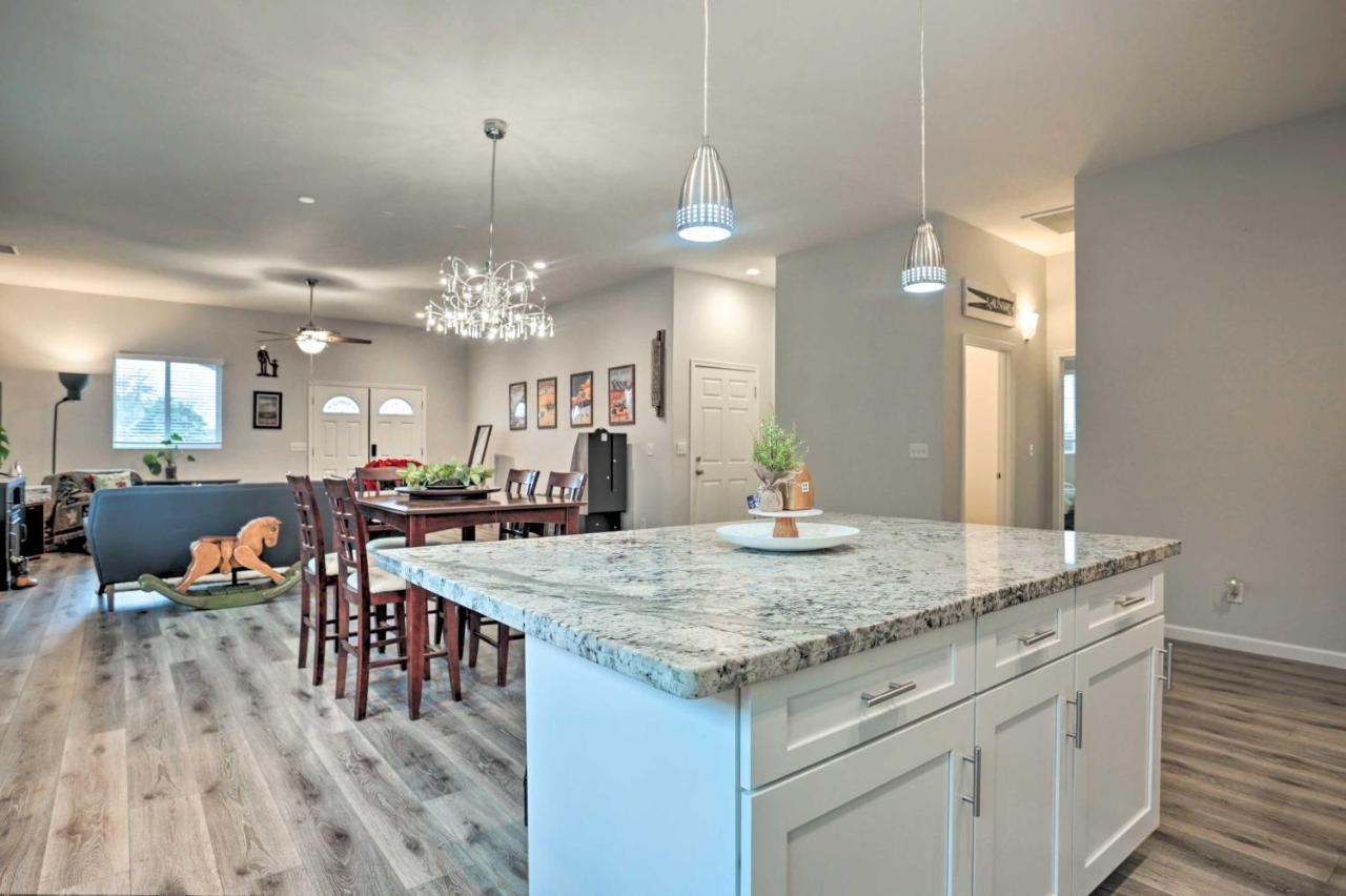 Stunning Clovis Home About 1 Mile To Old Town! Екстер'єр фото